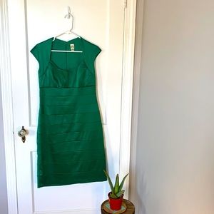 Emerald bodycon cocktail dress